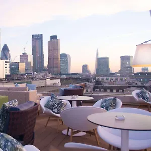 Montcalm Royal House, Hotell
